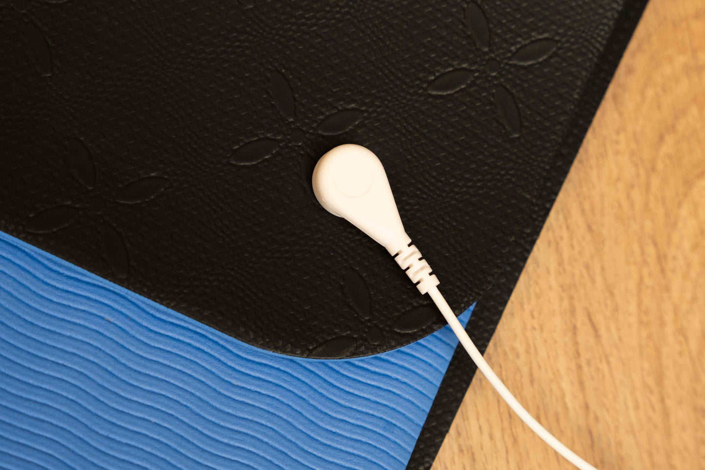 Grounding yoga mat educational setup graphic