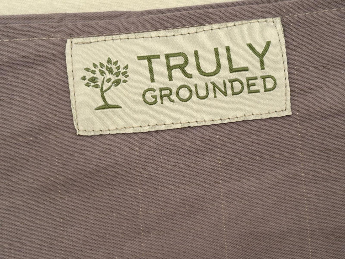 Grounding / Earthing Pillowcase with UK plug